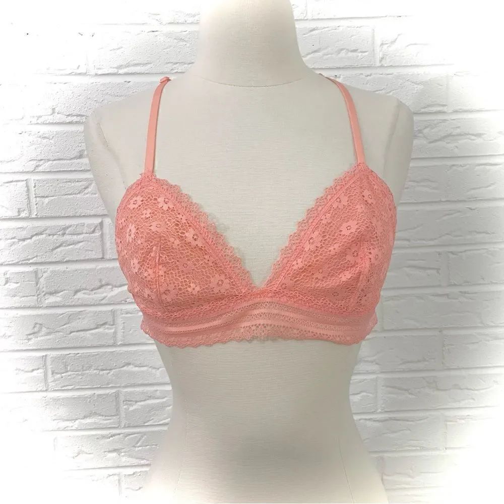 🚨4/$25 Victoria’s Secret Peachy Orange Lace Bralette Size Medium
